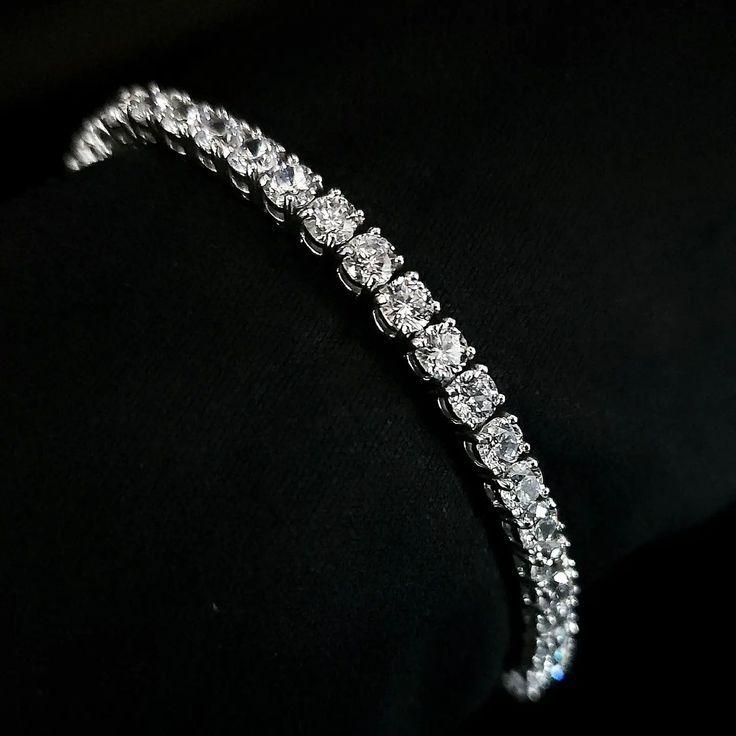 Diamond Tennis Bracelet (Elegant & Premium Look)