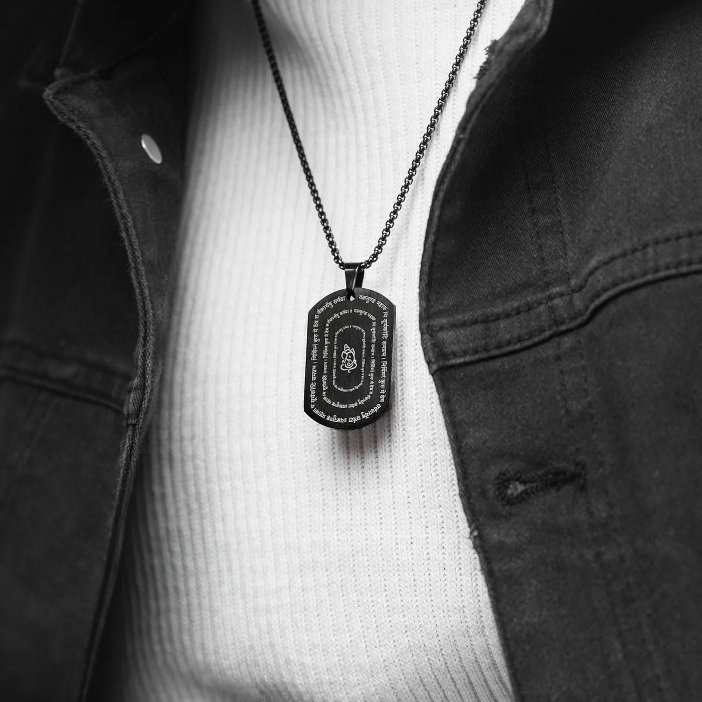 Ganpati Shlok Tag Pendant With Chain – Devotional Wear